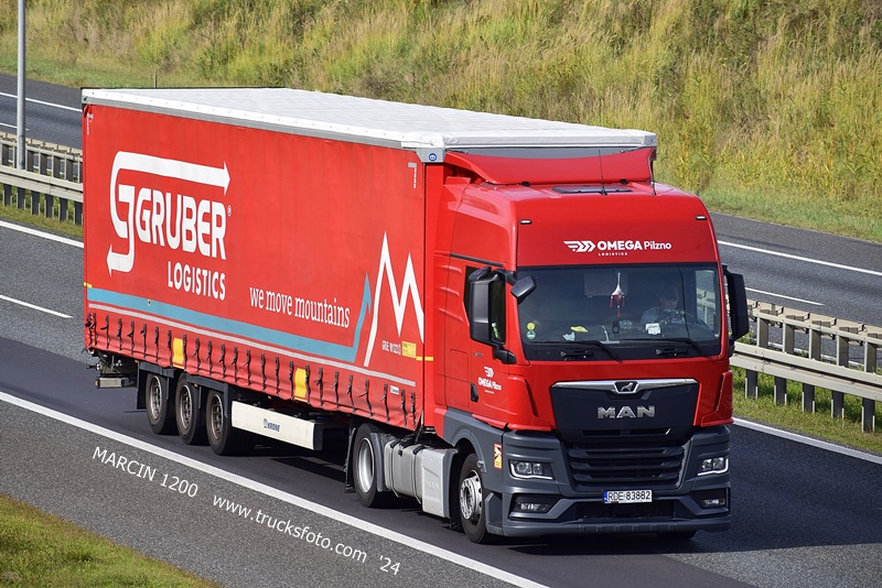 _DSC00011 (1967) OMEGA PILZNO-crop-MAN TGX II.JPG