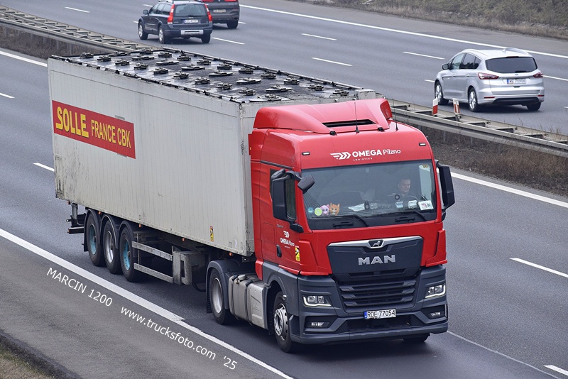 OMEGA PILZNO-crop-MAN TGX II.JPG