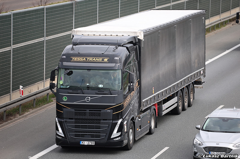 IMG_3478 Volvo FH Tessa Trans.jpg