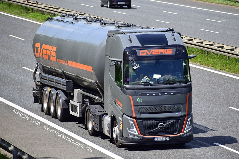 _DSC7989 OVERIS-crop-VOLVO FH AERO.JPG