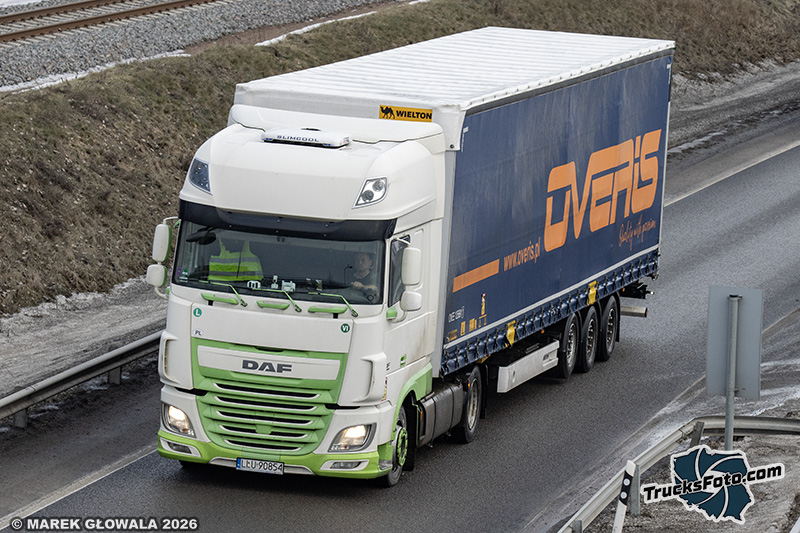 DAF XF - Overis.jpg