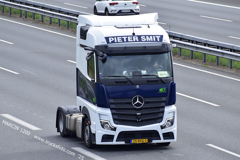 _DSC8596 PIETER SMIT-crop-ACTROS MP5.JPG