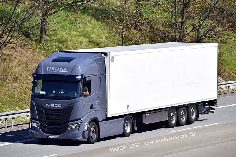 _DSC6930 LUKANA-crop-IVECO S-WAY.JPG
