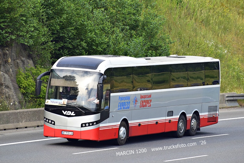_DSC9901 AUTOBUS VDL-crop-PRYKARPATSKYI EXPRESS.JPG