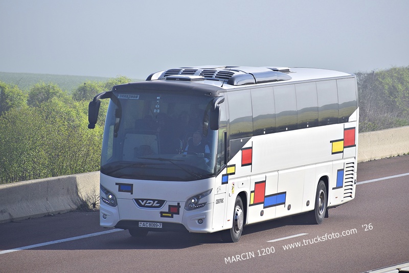 _DSC6052 AUTOBUS VDL-crop-BY.JPG