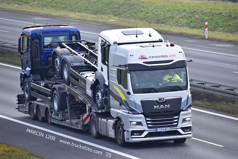_DSC8748 TRANSORDIZIA-crop-MAN TGX II.JPG