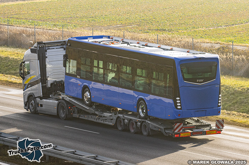 Volvo FH Aero - Irizar iE.jpg