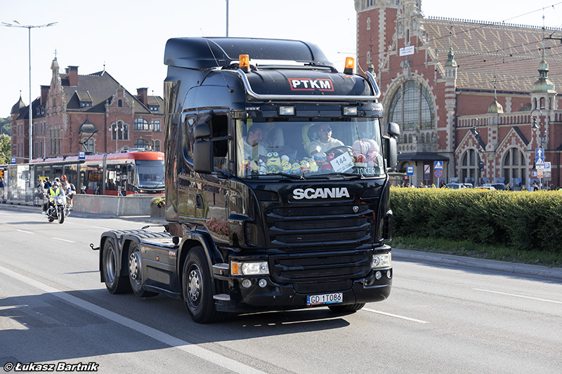 IMG_0837 Scania G PTKM PMS26.jpg