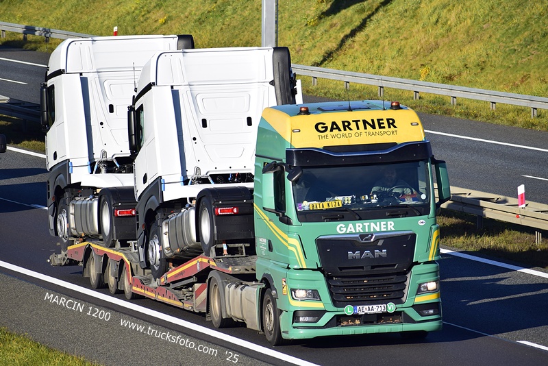 _DSC5128 GARTNER-crop-MAN TGX II.JPG