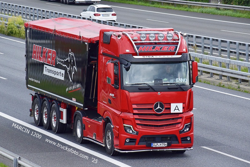 _DSC7888 HILKER-crop-ACTROS MP5.JPG