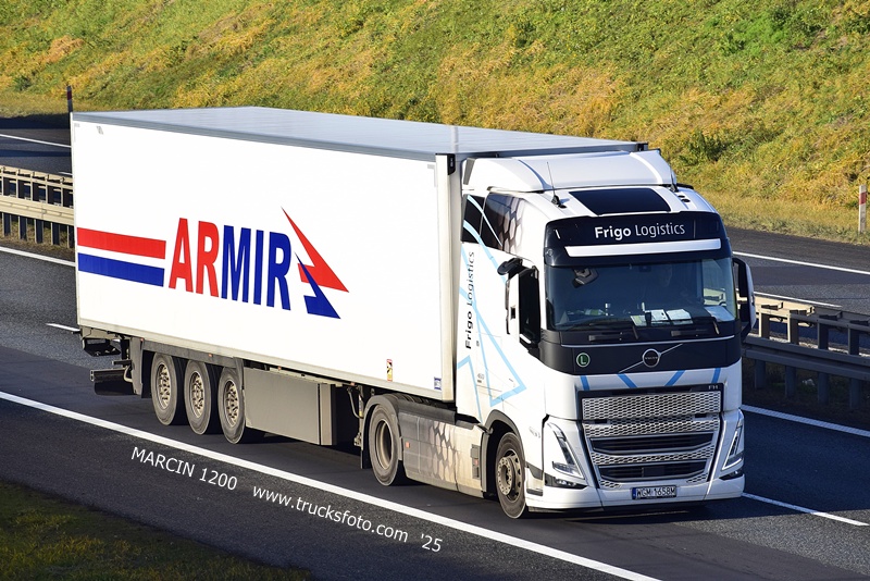 _DSC7178 FRIGO LOGISTICS-crop-VOLVO FH5.JPG