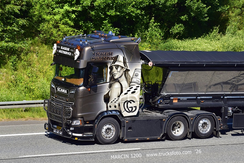 _DSC3416 SLAGELSE MULTISERVICE-crop-SCANIA S.JPG