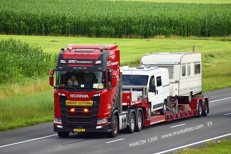 _DSC1060 STE TRANSPORT-crop-SCANIA S.JPG