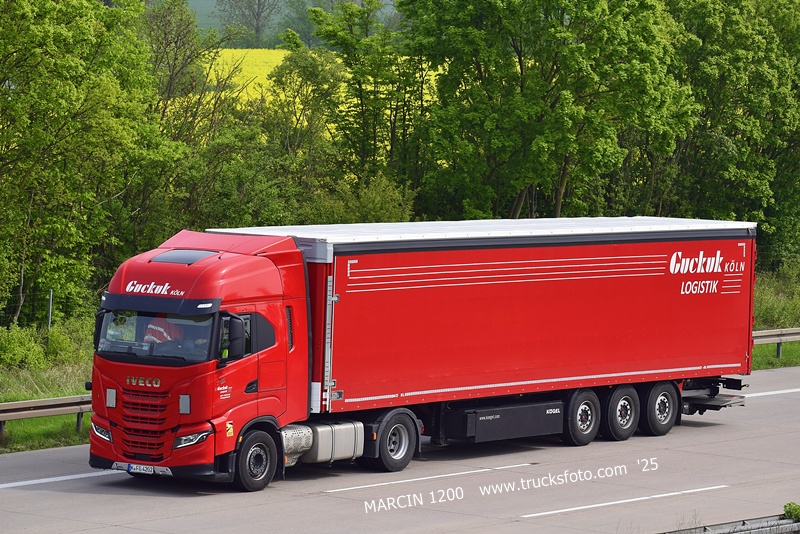 _DSC4602 GUCKUK KOLN-crop-IVECO S-WAY.JPG