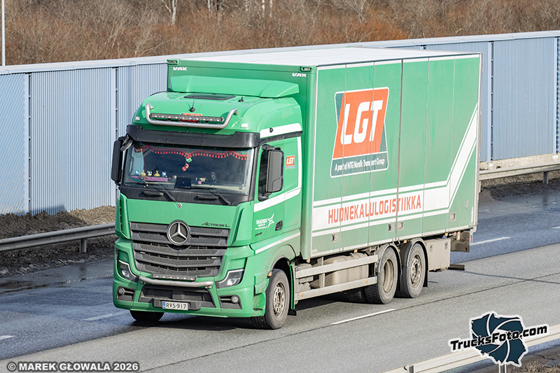 Mercedes Actros L - Salosen LGT.jpg