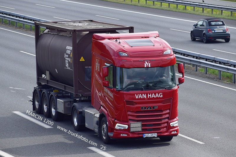 _DSC8839 VAN HAAG-crop-DAF XG.JPG