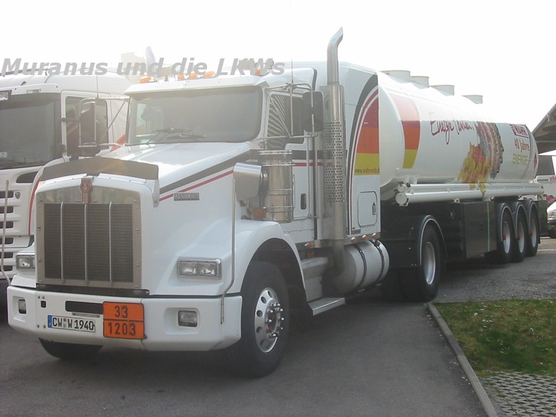 auf dem Firmengelände