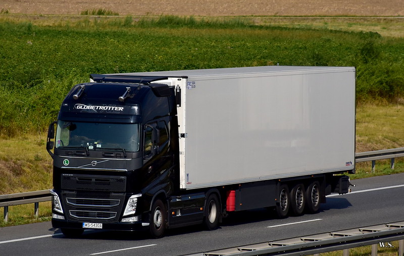 Volvo_FH4_Robert_PL_1.jpg