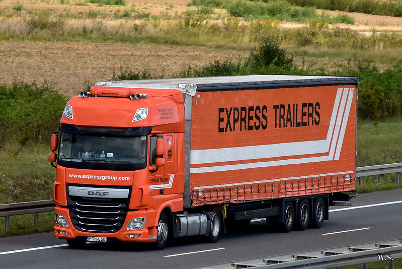 DAF_XF106_ExpressTrailers_M.jpg