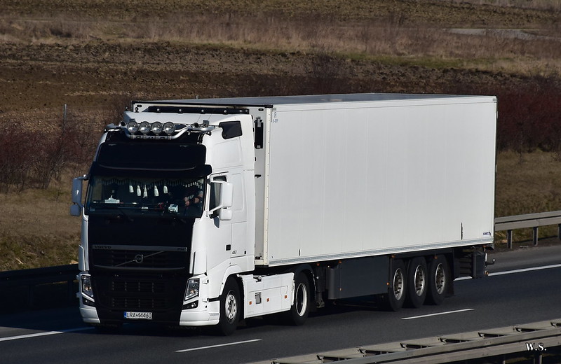 Volvo_FH3_Miś-Trans_PL_1.jpg