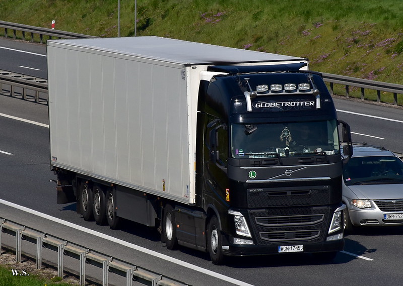 Sebo_Volvo_FH4_PL.jpg