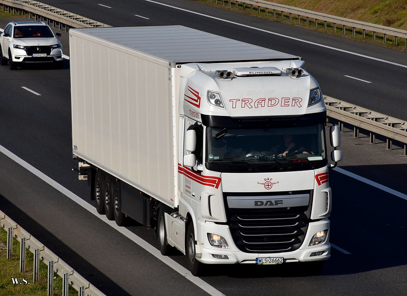 Trader_DAF_XF106_PL.jpg