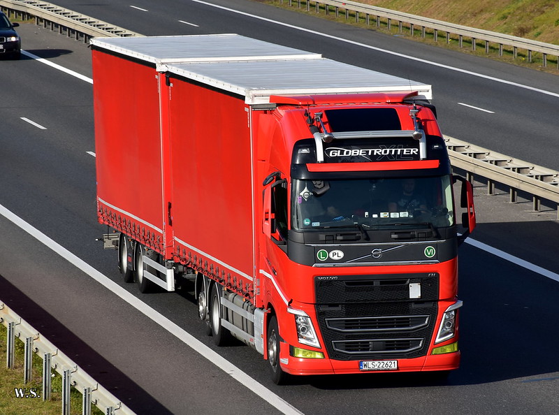 Inter-Jumbo_Volvo_FH4_PL.jpg