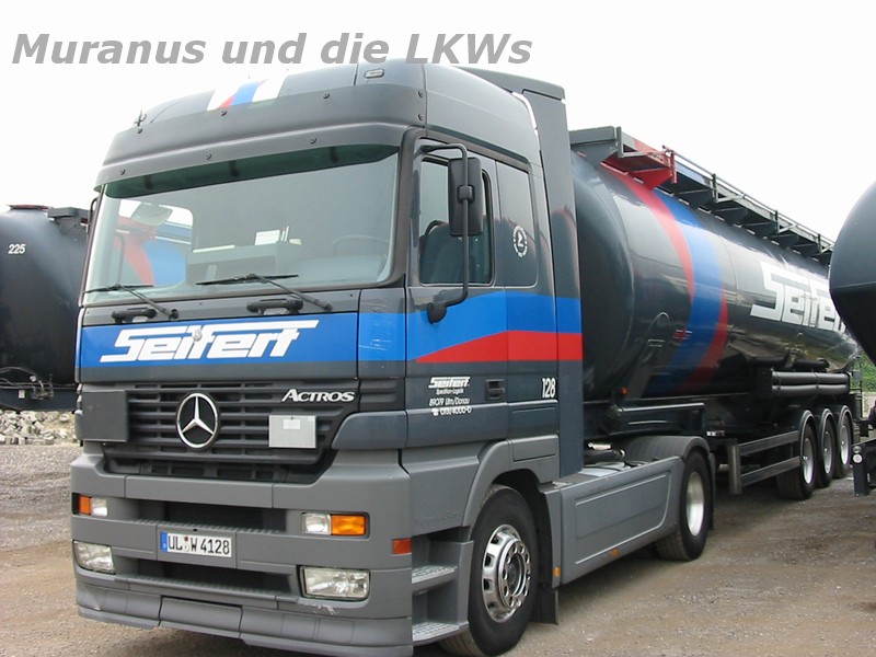 auf dem Firmengelände