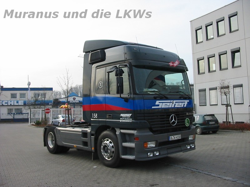 auf dem Firmengelände