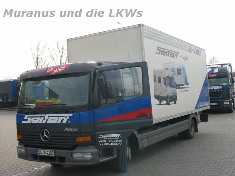 auf dem Firmengelände