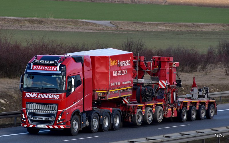 Wiessiolek_Volvo_FH5_PL_1.jpg