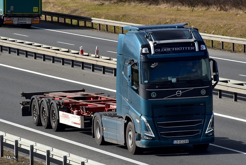 Tem-Trans_Volvo_FH5_PL.jpg
