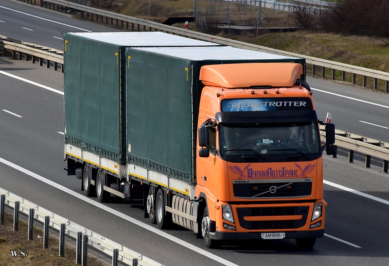 Shuljakavtrotrans_Volvo_FH3_BY_2.jpg