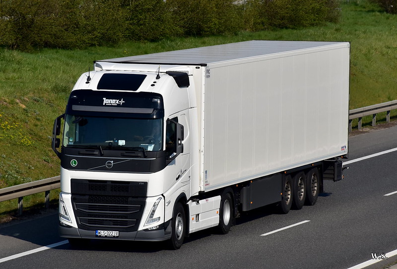 Janex_Volvo_FH5_PL_1.jpg