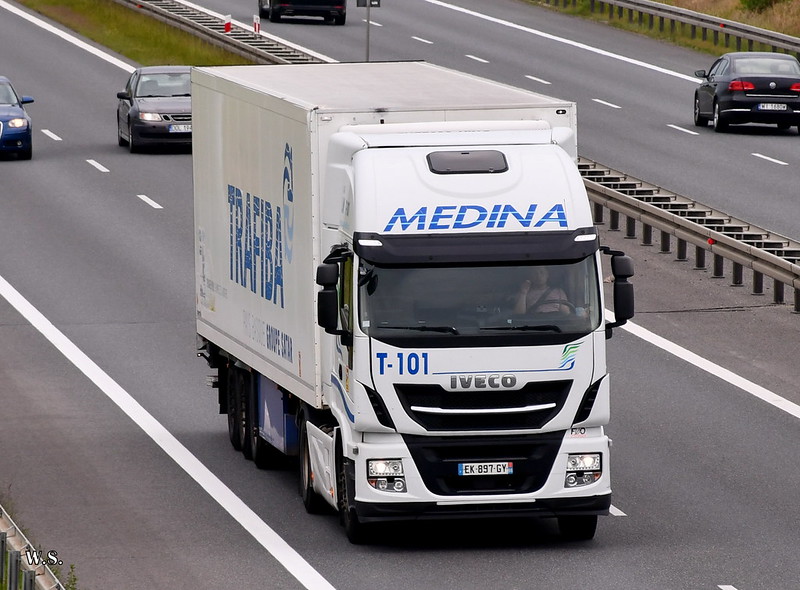 Medina_Iveco_HI-WAY_F.jpg