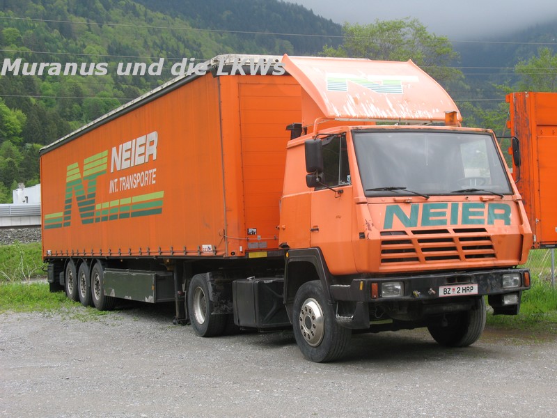 auf dem Firmengelände