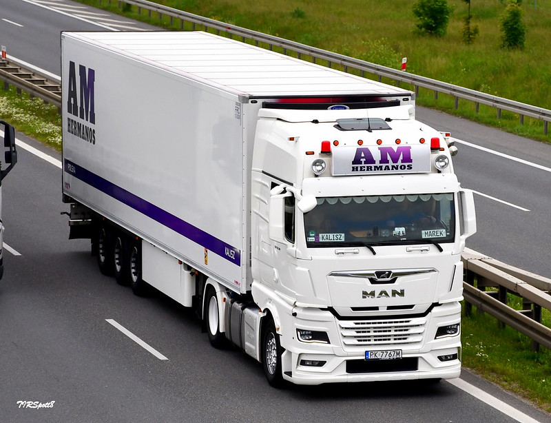 52925769919_e4d0233a4e_c.jpg