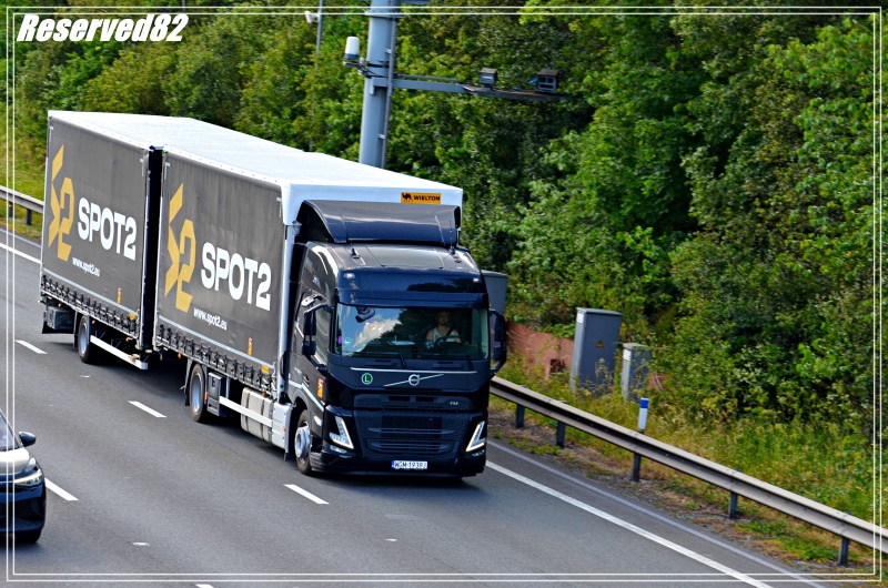 DSC_1531.JPG Spot2.JPG