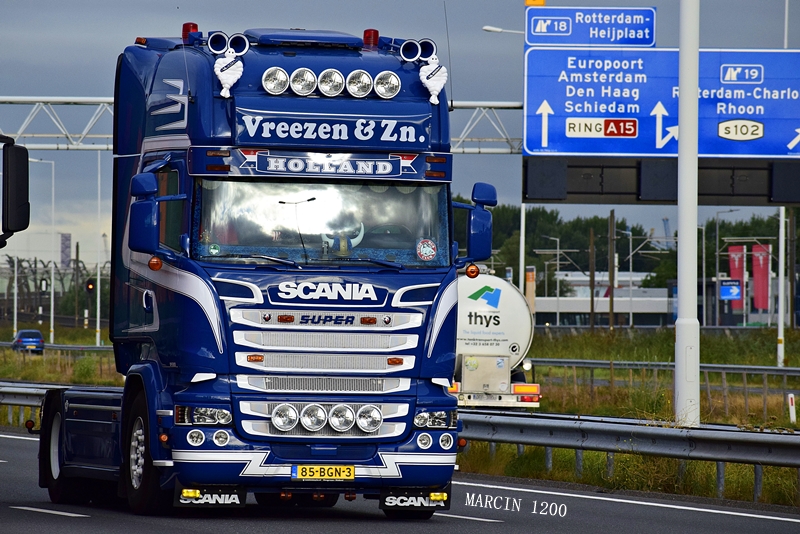 _DSC6922-crop-Vreezen & Zn-Scania R Streamline Topline.JPG