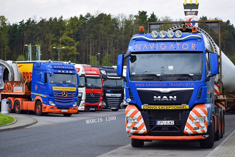 _DSC2933-crop-MAN TGX XXL-Navigator.JPG