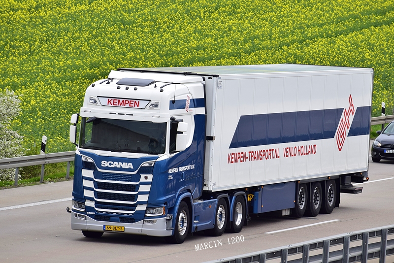 _DSC1484-crop-Scania S NG Highline-Kempen Transport B.V.JPG