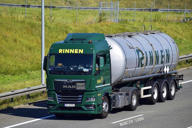 _DSC5823-crop-Rinnen-MAN TGX II GM.JPG