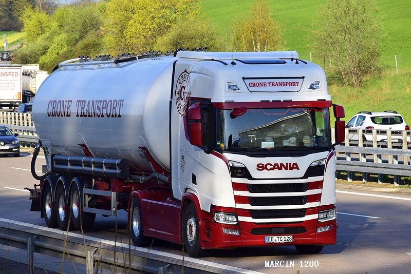 _DSC2677-crop-Crone Transport-Scania R NG.JPG