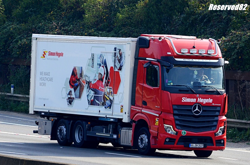 DSC_5187.JPG Simon Hegele.JPG