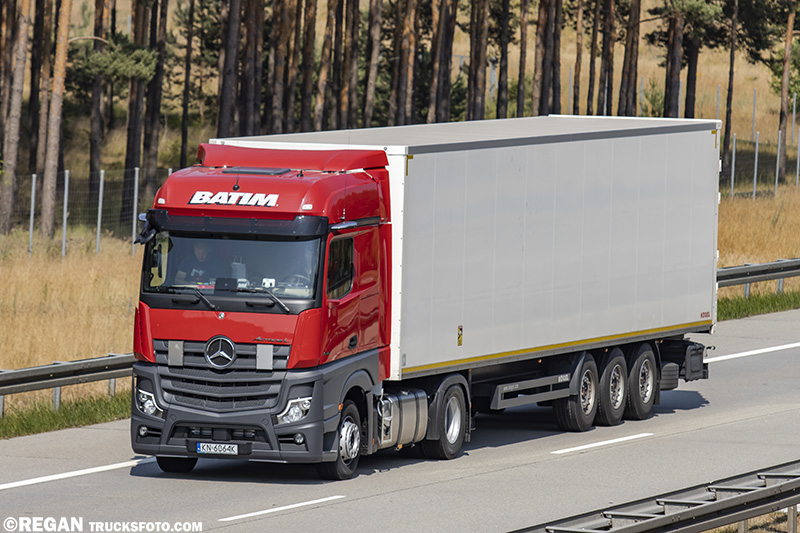 Mercedes-Benz Actros MP5 L - Batim.jpg