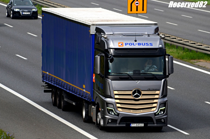 DSC_5071.JPG Pol-Buss.JPG