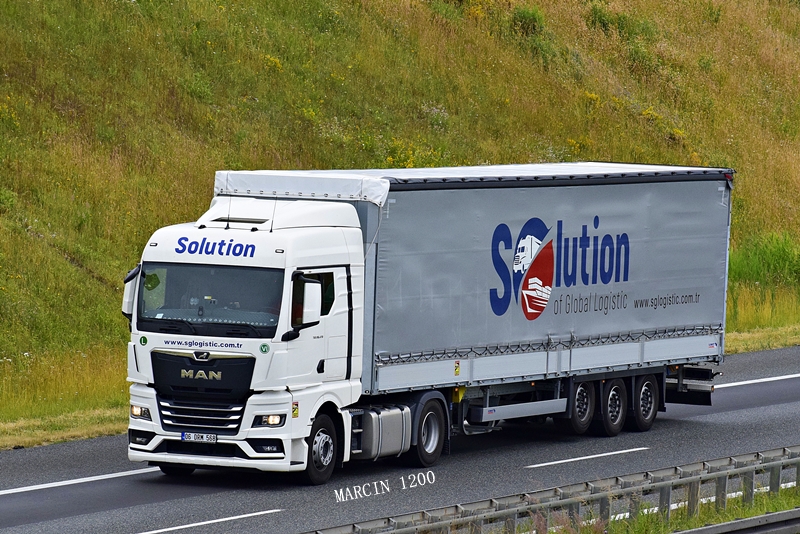 _DSC4823-crop-SG Lojistik-MAN TGX II.JPG