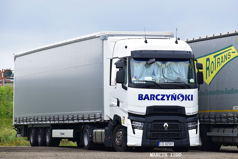 _DSC6321-crop-Barczyński-Renault Range T.JPG