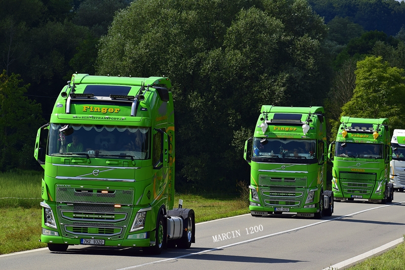 _DSC6197-crop-Finger Transport s.r.o.-VOLVO FH IV.JPG