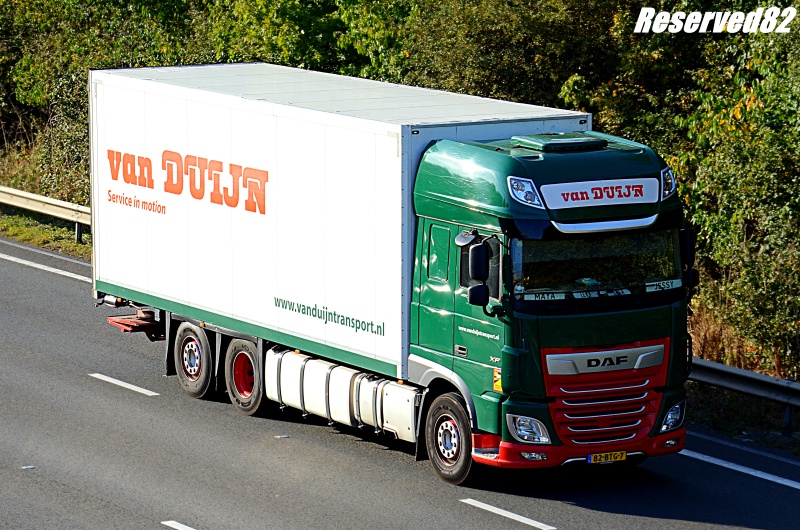 DSC_7977.JPG Van.JPG